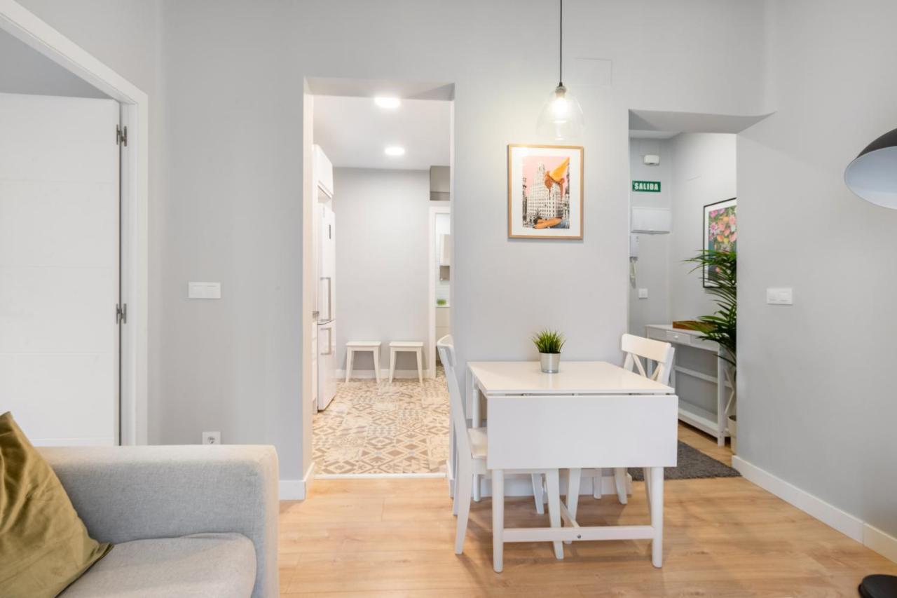 2 Bedrooms 1 Bathroom Furnished - Lavapies - Modern - Mintystay Madrid Exterior foto