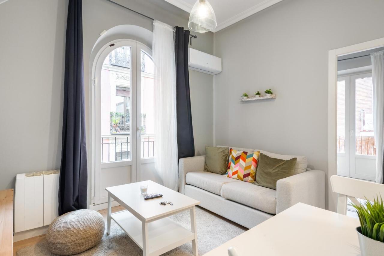 2 Bedrooms 1 Bathroom Furnished - Lavapies - Modern - Mintystay Madrid Exterior foto