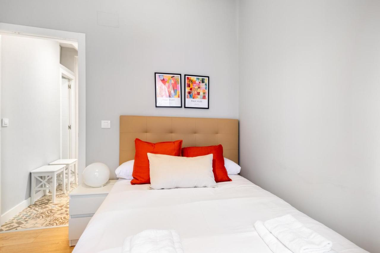 2 Bedrooms 1 Bathroom Furnished - Lavapies - Modern - Mintystay Madrid Exterior foto